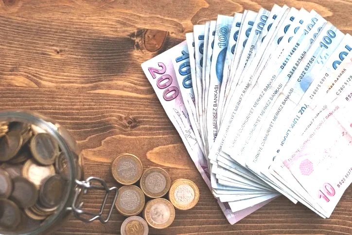 Taşıt kredilerinde faizler düştü! Otomobil almanın tam zamanı mı? 400 bin TL’nin geri ödemesi ne kadar? İşte örnek hesaplama…