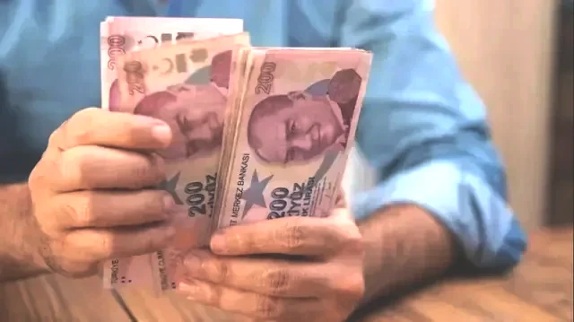 1 Ocak’ta Yürürlüğe Giriyor! Tüm Telefon Sahiplerinden Yeni Ücret Kesilecek – Yeni Tutar Duyuruldu