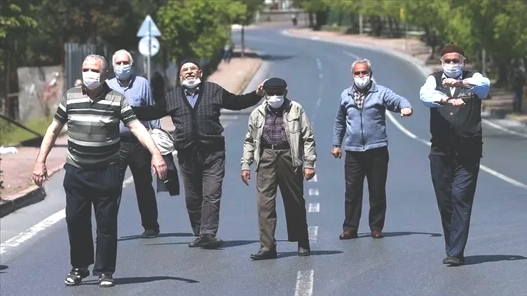 EMEKLİ MAAŞI ZAMMI 2026! 16.811 TL’lik en düşük emekli aylığı kaç TL’ye çıkacak? SSK ve BAĞ-KUR’lular için masadaki en net oran