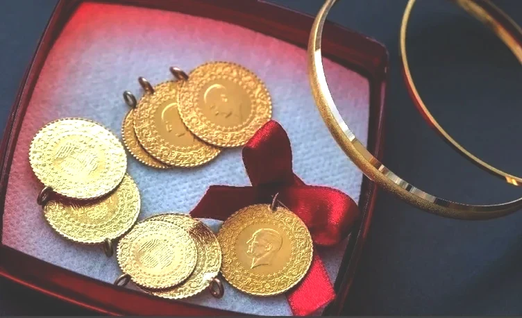 ANLIK ALTIN FİYATLARI GRAFİĞİ: Bugün tam, yarım, çeyrek, gram, 22 ayar bilezik ve cumhuriyet altını fiyatları nedir?