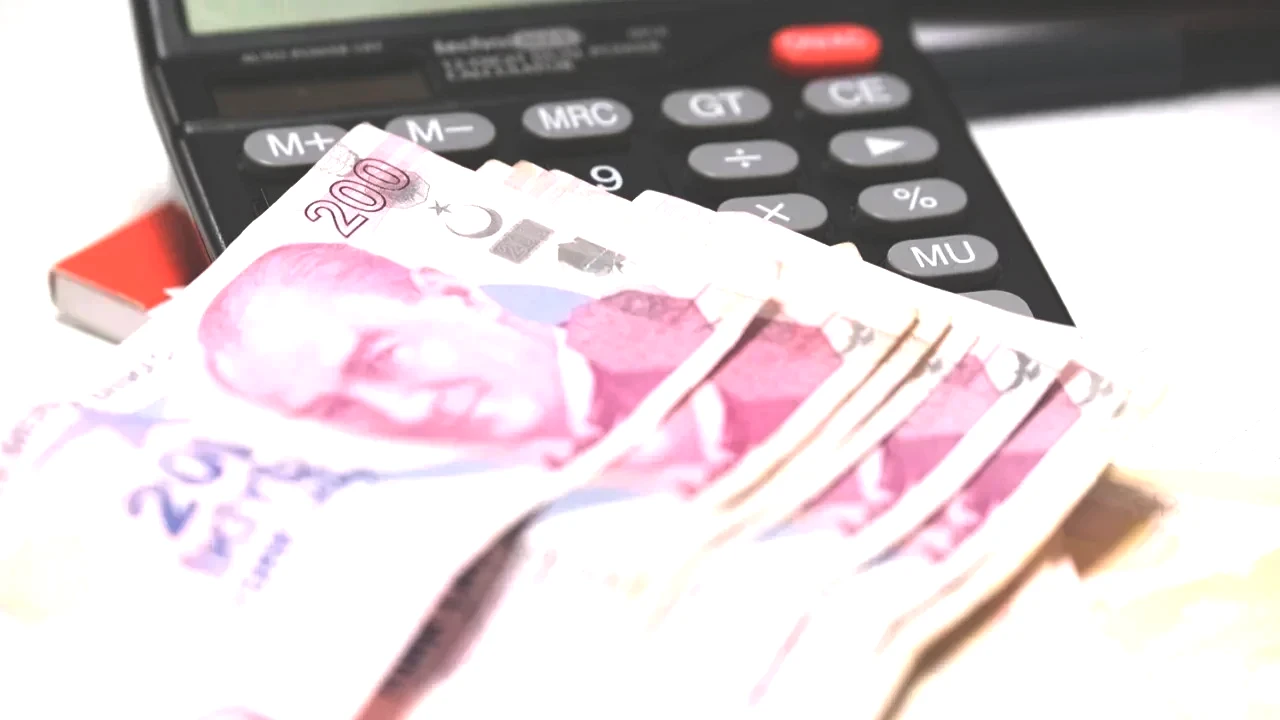 Asgari ücret zammı için merak edilen soruya cevap! Uzman isim rakam verdi: Yüzde 1 bile etkilemiyor