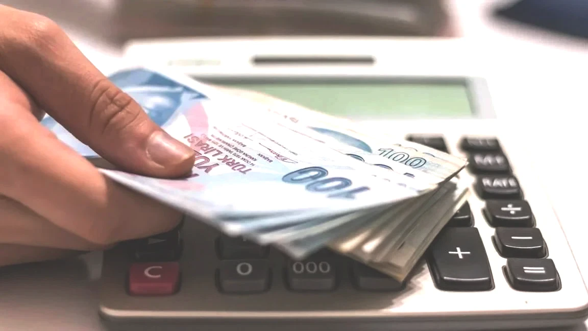 EN DÜŞÜK EMEKLİ MAAŞI NE KADAR OLACAK EN DÜŞÜK EMEKLİ MAAŞI NE KADAR OLACAK