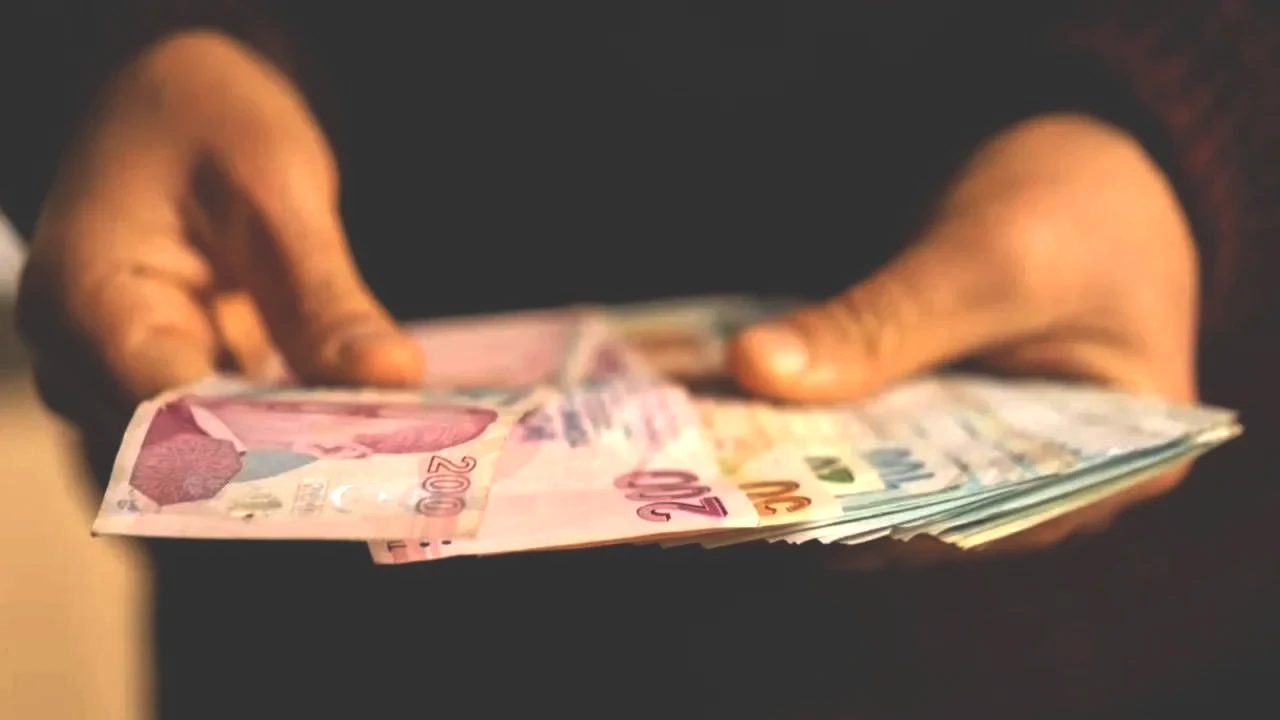 Yeni asgari ücret ne kadar olacak? Hangi zam oranları konuşuluyor? En güçlü rakam ne? - Sayfa 2