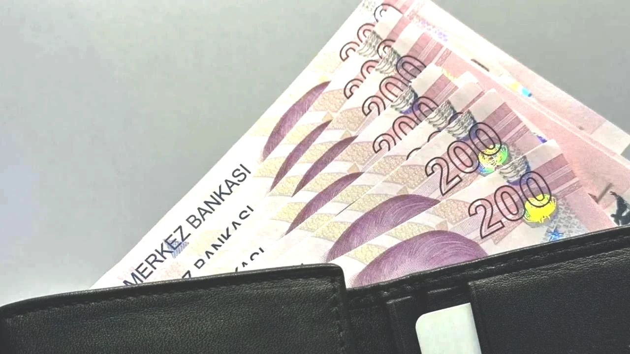 Yeni asgari ücret ne kadar olacak? Hangi zam oranları konuşuluyor? En güçlü rakam ne? - Sayfa 3