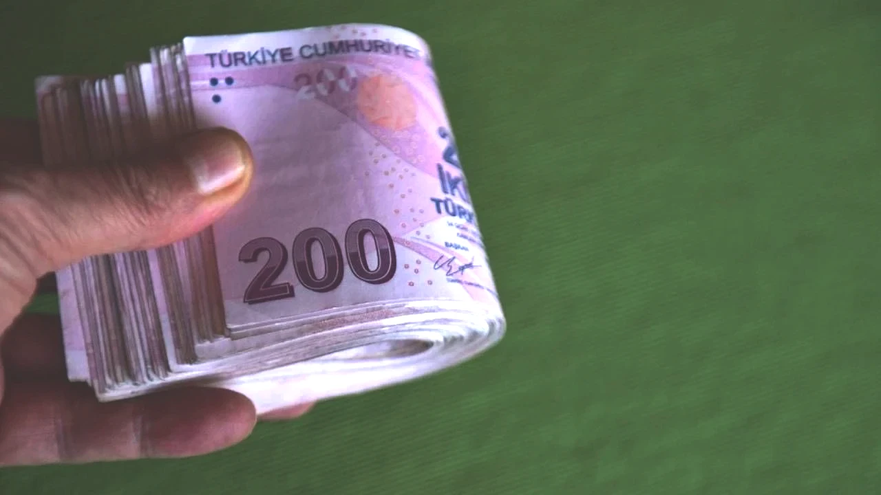 Yeni asgari ücret ne kadar olacak? Hangi zam oranları konuşuluyor? En güçlü rakam ne? - Sayfa 7